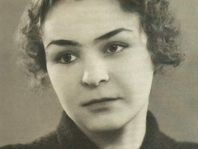 Нина Ургант