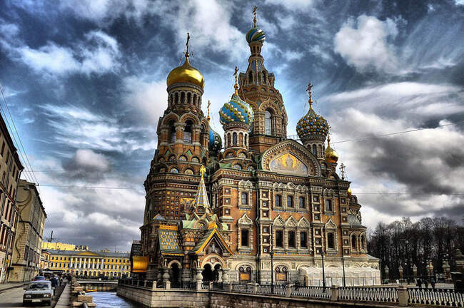 1. Храм Спаса на Крови (1907)