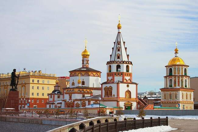 2. Собор Богоявления в Иркутске