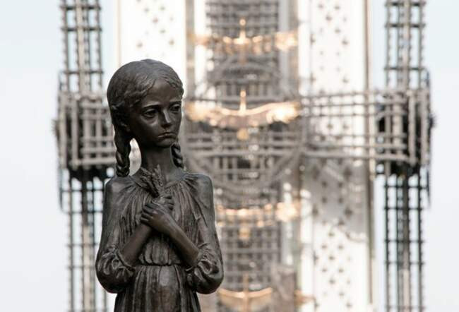«Девочка с колосками» Киев, 2008 год
