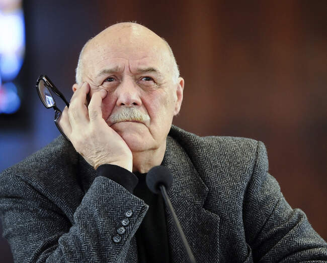 «Благословите женщину»