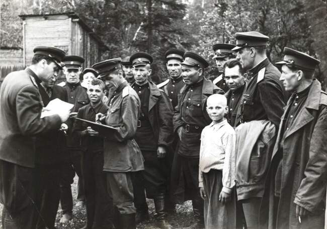 Границы и столица