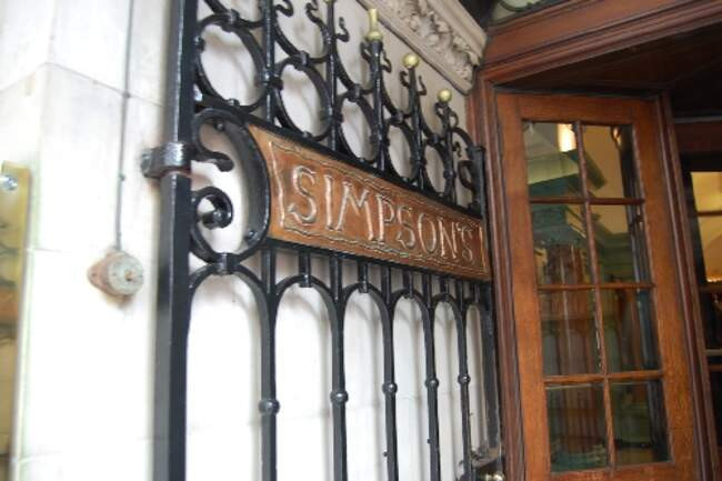 4. Ресторан Simpson’s in the Strand
