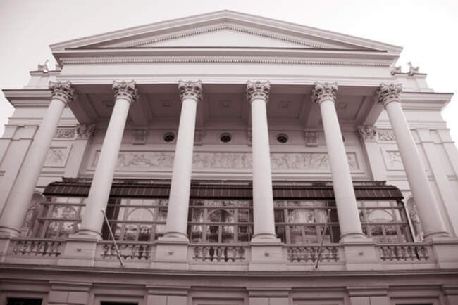 7. Театр Royal Opera House