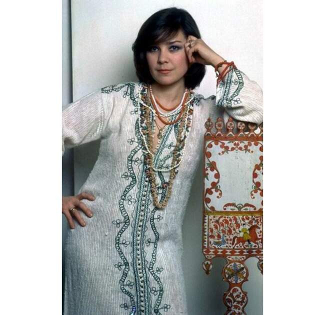 Лариса Голубкина