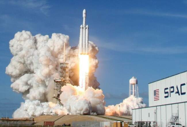 3. Falcon Heavy