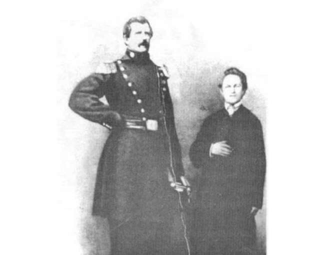 Ангус МакАскилл