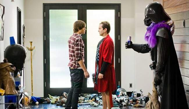8. «Папе снова 17» (2009)
