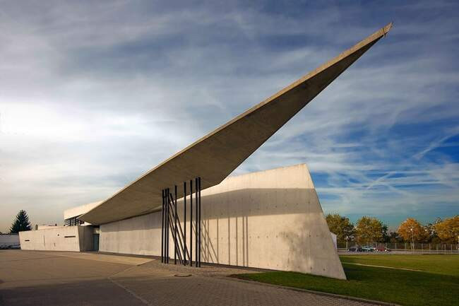 1. Пожарная часть Vitra в Вайль-ам-Рейне (Германия)