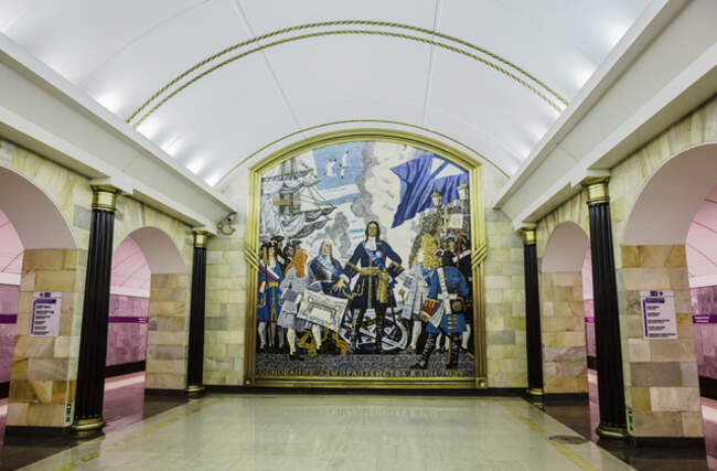 Самая глубокая станция метро в России: «Адмиралтейская», Санкт-Петербург