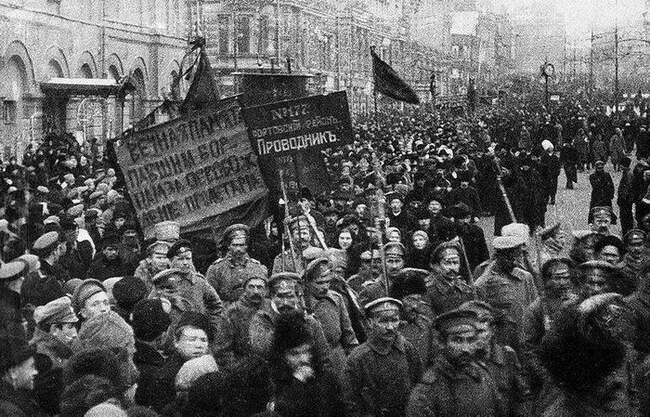 Царь на сутки и страх большевиков