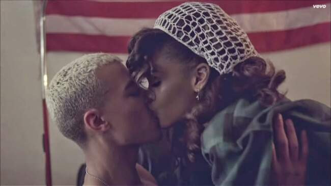«We Found Love», Рианна