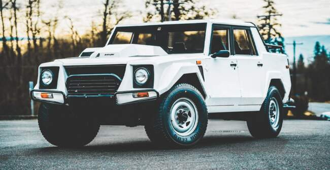 Lamborghini LM002