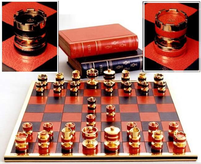 Шахматный комплект «Серебряный юбилейный». Silver Jubilee Chess Set — €73,401 (8 место