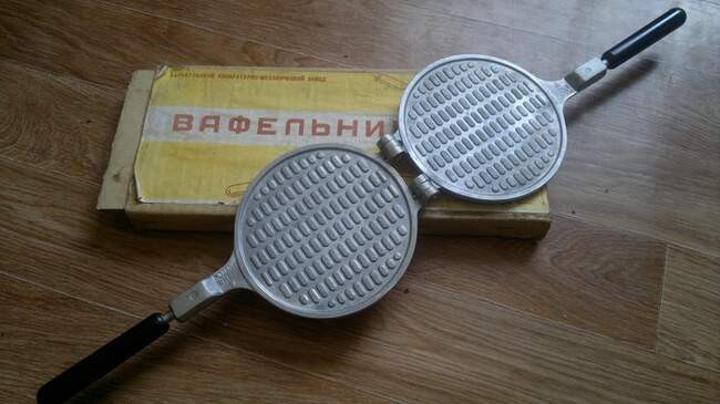 4. Вафельница