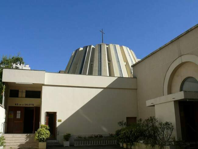 5. Храм Notre-Dame-de-la-Salette в Париже (Франция)
