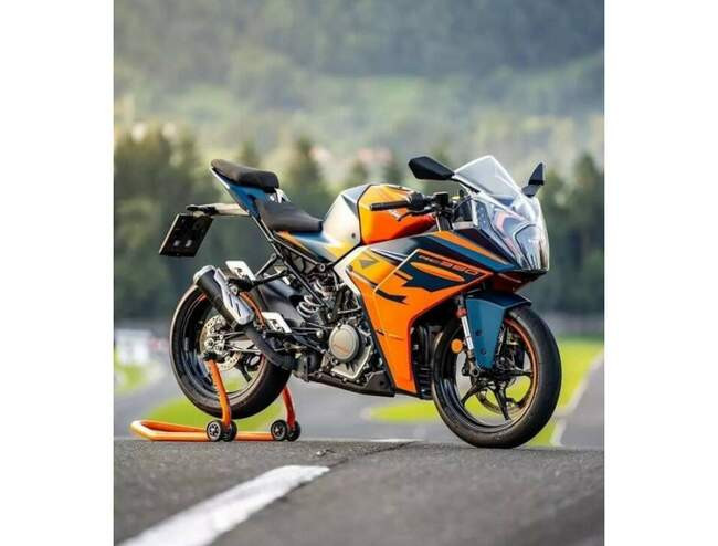9. КТМ RC 390