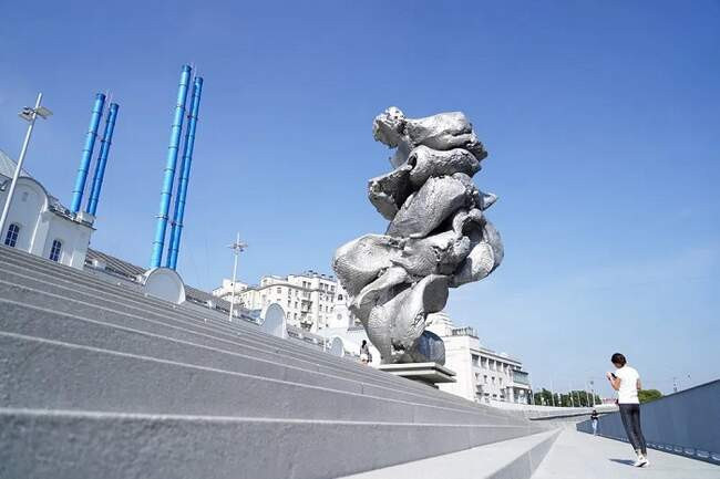 1. Большая глина (Болотная набережная, Москва, Россия)