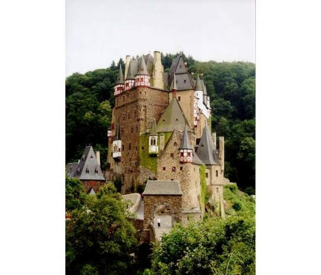 1. Замок Эльц (Вирсхеме, Германия)