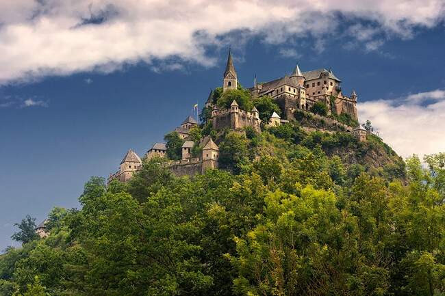 3. Замок Хохостервиц (Каринтия, Австрия)