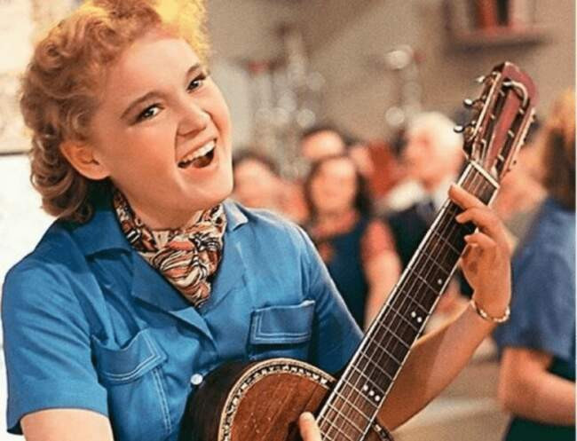 «Девушка с гитарой» (1958)