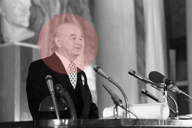 7. Лайнус Полинг в 1970 году
