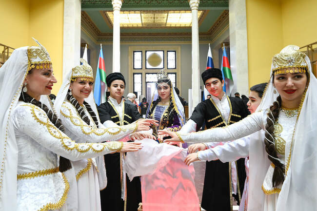 2. Азербайджанцы