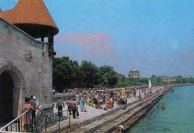 Лечиться? Трускавец и Евпатория!