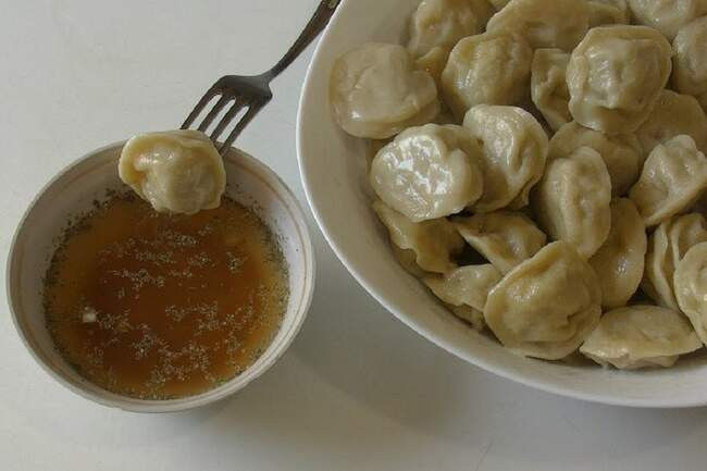 6. Пельмени с уксусом