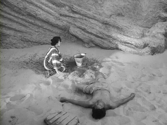 «Женщина в песках» (реж. Хироси Тэсигахара, 1964 год)