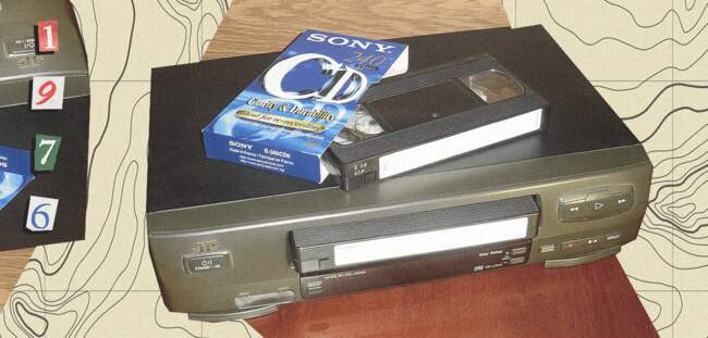 1976 — бытовой кассетный видеомагнитофон JVC формата VHS