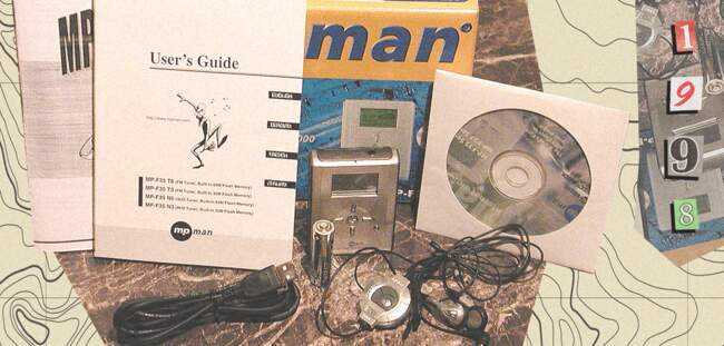 1998 — портативный MP3-плеер MPMan