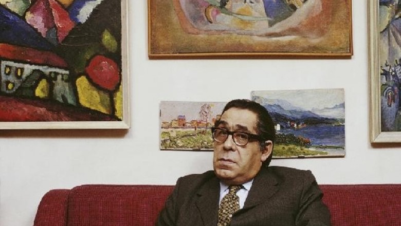Как в эпоху СССР коллекционеру греческого происхождения Георгию Костаки удалось собрать уникальную коллекцию русско-советского авангарда, которой не было равной в мире