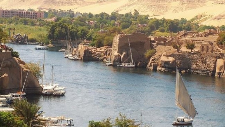 Нил, бассейн Амазонки, озеро Виктория и другие животрепещущие водоемы, в которых туристам нельзя купаться