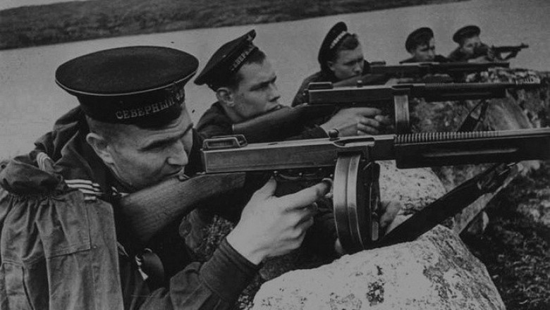 «Томми-ган»: как самое гангстерское оружие попало в руки к советским пограничникам раньше людей Аль Капоне