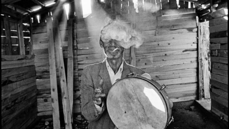 Документальные снимки греческого фотографа Никоса Экономопулоса, которые переносят в иную реальность
