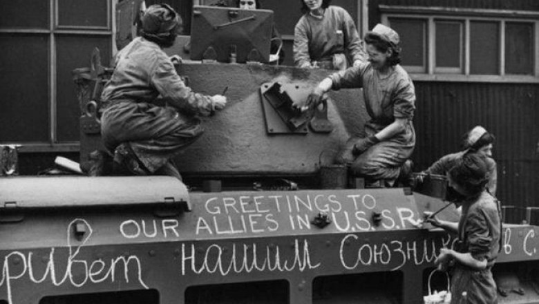 Ленин щедр был на земли, а Сталин на советских граждан: какие подарки делали генсеки своим друзьям
