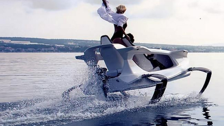 Мини-яхта Jet Capsule и еще 4 самых необычных современных лодок, которые впечатляют своими возможностями