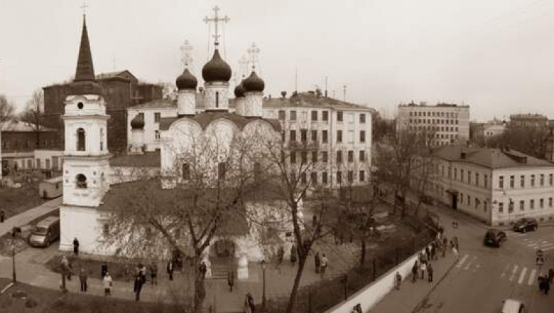 Ивановская горка: история одного из семи холмов Москвы