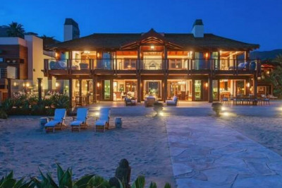 100 млн «зеленых» за особняк «агента 007»