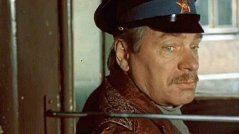 Тихая судьба Алексея Миронова: почему провожали с милицейскими почестями водителя «Фердинанда» из культового фильма «Место встречи изменить нельзя»