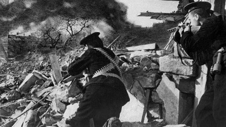 Почему русские в 1942 году сдали немцам Севастополь