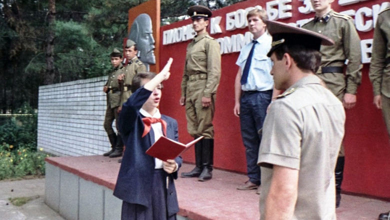 Дармовой труд в Советской армии: воинская служба в пионерском лагере