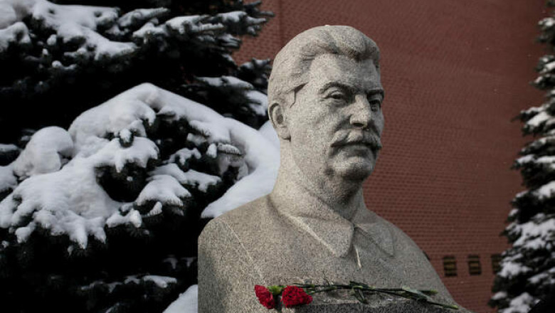 Загадочная смерть Сталина, подозрение дочери вождя и тайна черной тетради