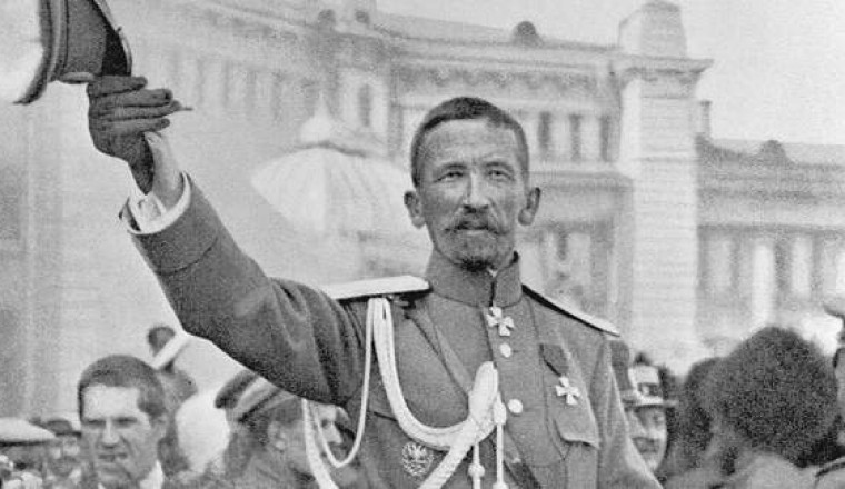 Лавр Корнилов: «генерал, начавший борьбу против стихийного безумия»