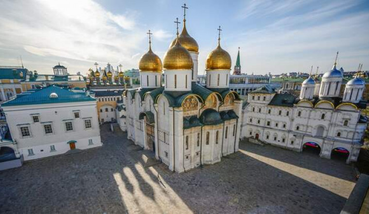 Секреты Московского Кремля: старинные фрески под иконостасом, призраки разрушенных зданий и др