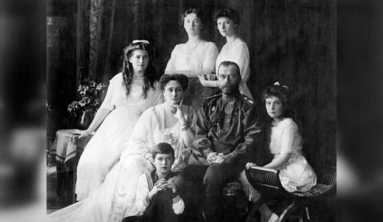 Последние дни царской семьи Романовых в серии редких уникальных фотографий