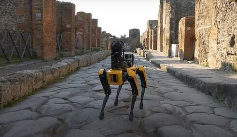 Собака-робот Boston Dynamics начала патрулировать руины Помпеев