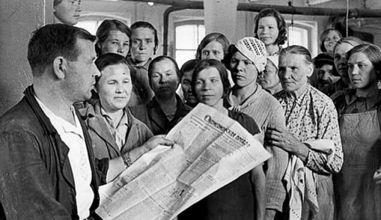 Феномен советской пропаганды: как большевики изобрели «устные» и «живые» газеты