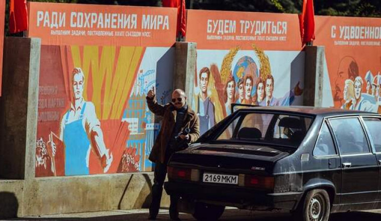 За кадром «Нулевого пациента»: почему режиссеры отказались снимать Элисту в сериале о первой в СССР вспышке ВИЧ